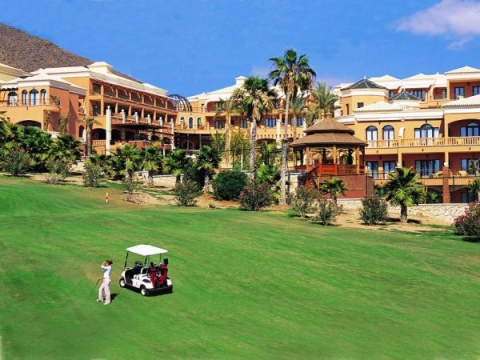Hotel y campo de golf