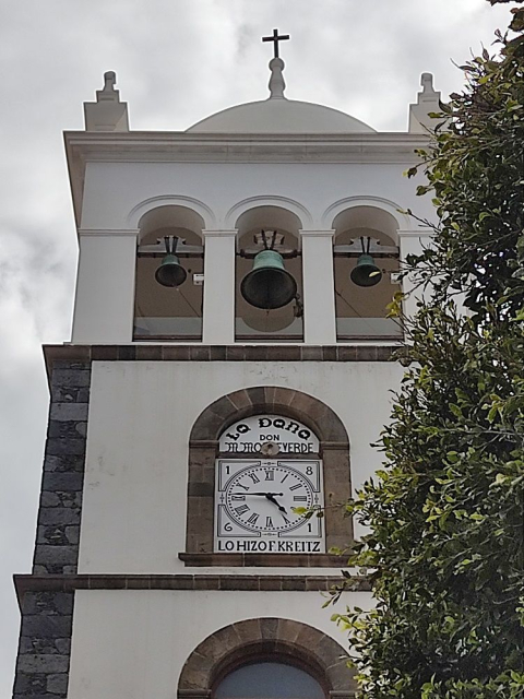 Reloj de la Iglesia de Santa Ana