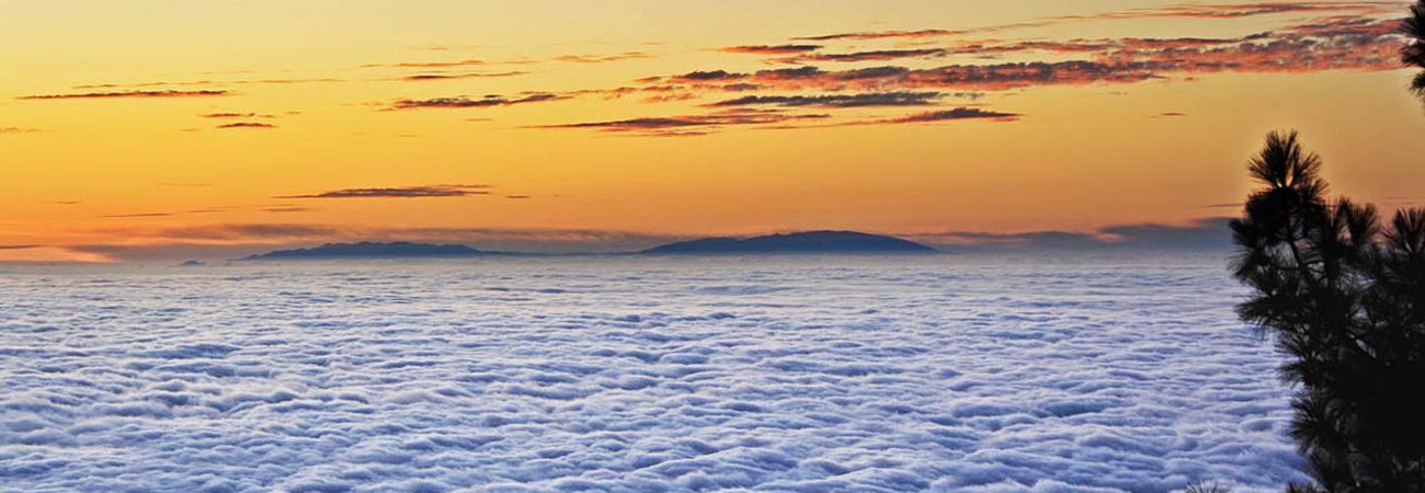 El "Mar de Nubes" en la vertiente norte Imagen de Cabecera